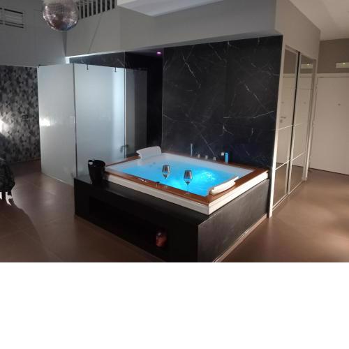 SuiteLuxurya18