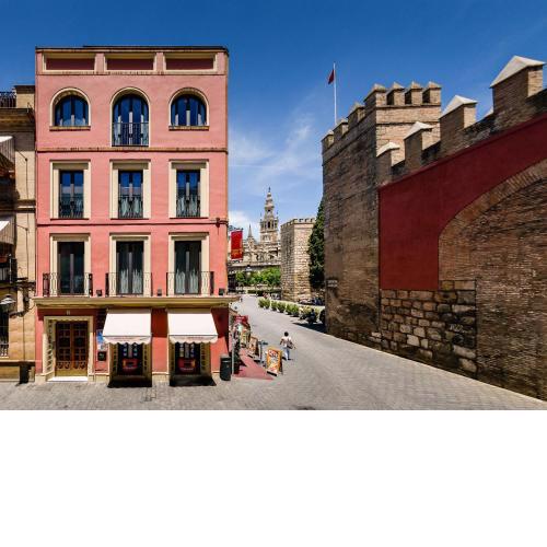 Suites Murillo Alcázar
