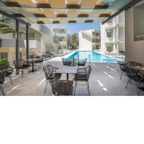 Summer Beach Hotel