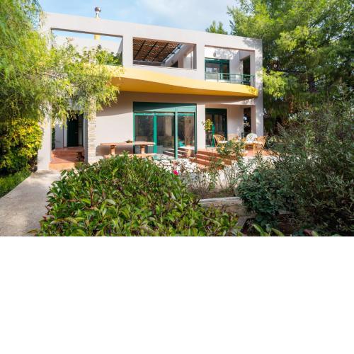 Summer House, A Refreshing Escape