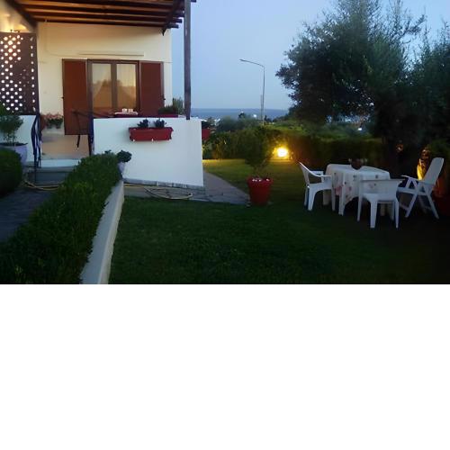Summer house in Trikorfo, Gerakini with sea view