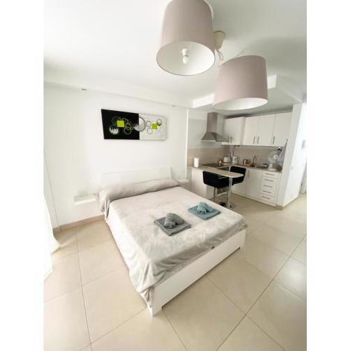 Summerland Vip Apartment Sea & Pool View