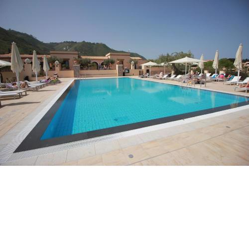 Sun House con piscina by Wonderful Italy
