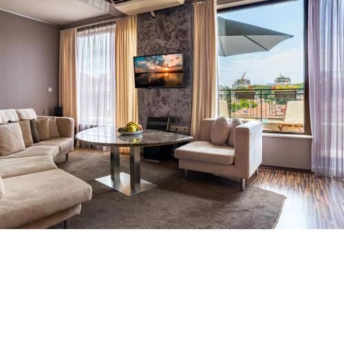 SUNCITY apartment Varna top center