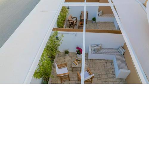 Suncourt Lux Rooms