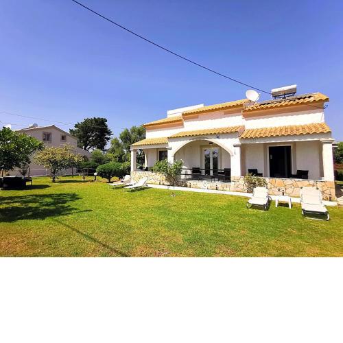 Sungate Villas