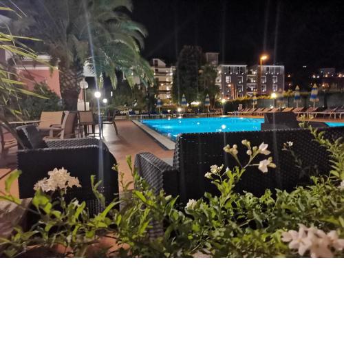 SunLake Hotel
