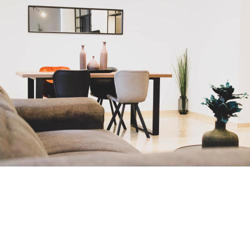 Sunlight - Volos City Center [Spacious Modern Apartments]