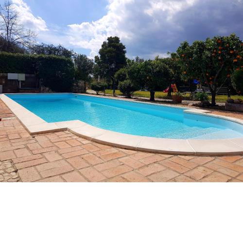 Sunlight Country House with pool