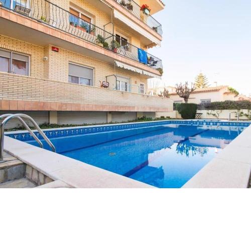 Sunny apartment close to the beach