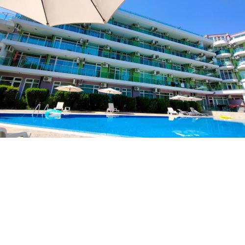 Sunny Beach Studio in Apartcomplex Solmarine