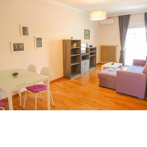 Sunny City Center Apartment