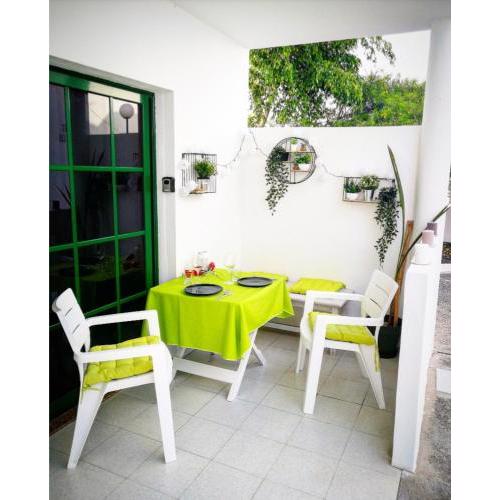 SUNNY CORNER Apartment