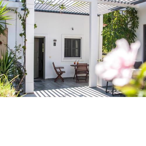 Sunny Garden Hotel