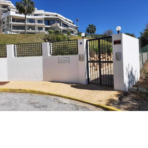 Sunny Hills Apartament
