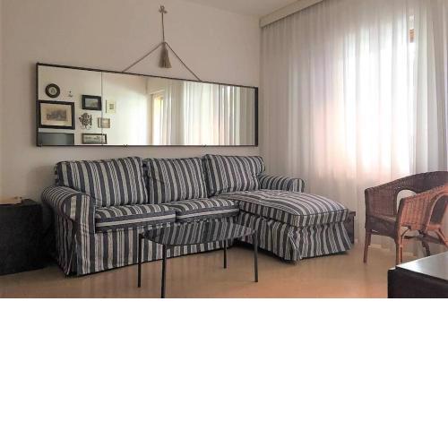Sunny Home, appartamento in centro e vicino alla spiaggia