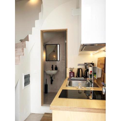 Sunny micro-loft apartment with outdoor lounge
