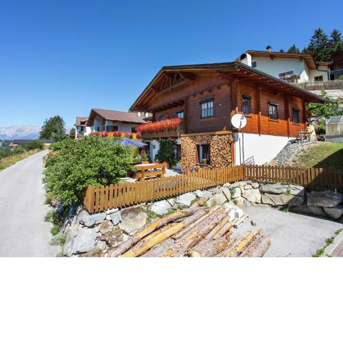 Sunny Mountain View Apartment in Kaunerberg