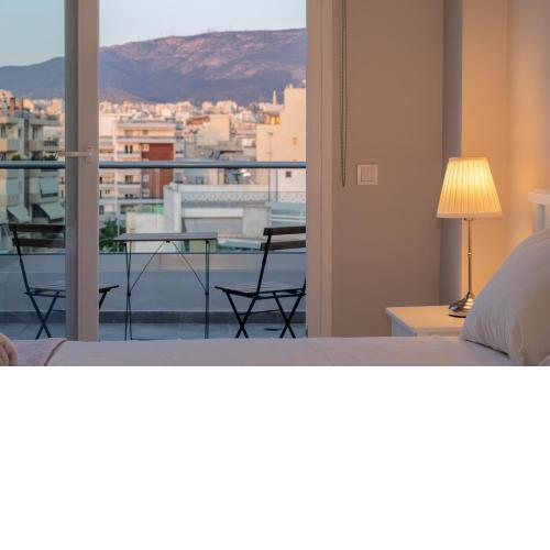 Sunny penthouse w/ Acropolis view next to metro