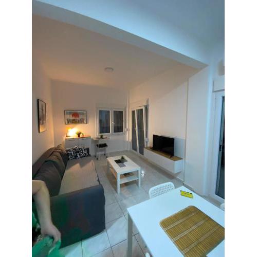 Sunny Peraia Apartment