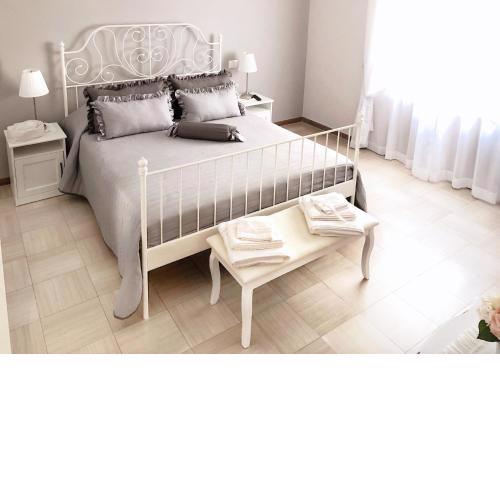 Sunny Rooms