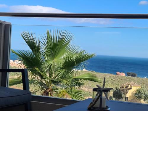 Sunny Side @ Small Oasis - Family flat with lovely sea view in Manilva