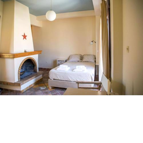 Sunny Top Floor Studio - Excellent Athens view