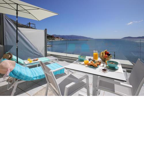 Sunrise Bay Apts
