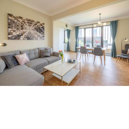 Sunrise City View Apt / NDK