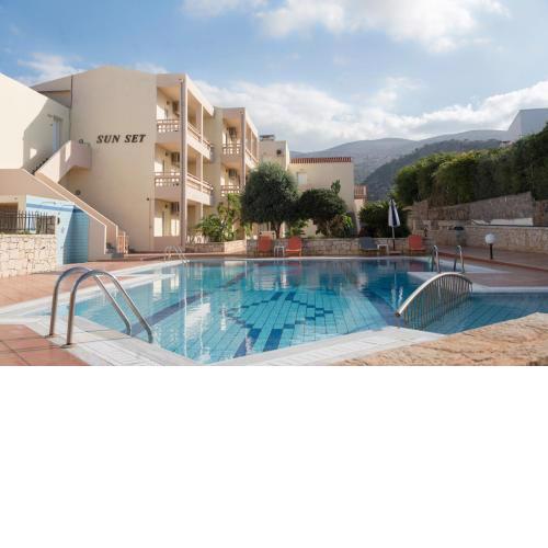Sunset Apartments by Estia