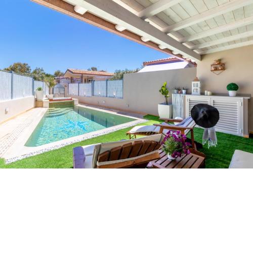 SUNSET BAY POOL VILLA SARDINIA private heated pool with whirlpool and counter-current swimming
