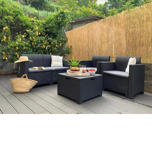 "Sunset Garden" apartment