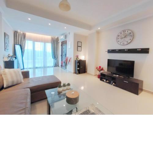 Sunshine Home 2 with Sea View