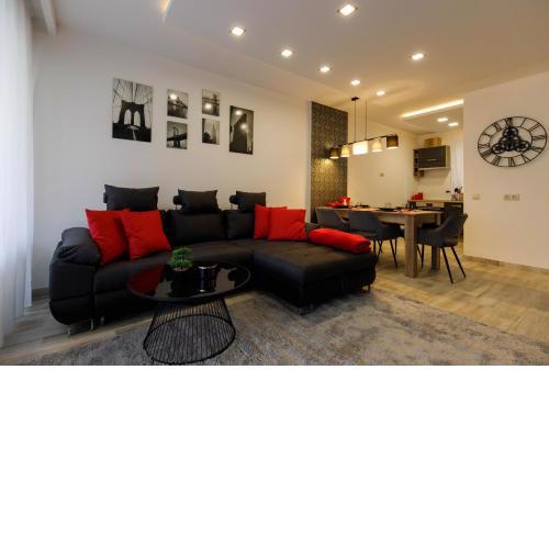 Sunshine Resort Black Apartman