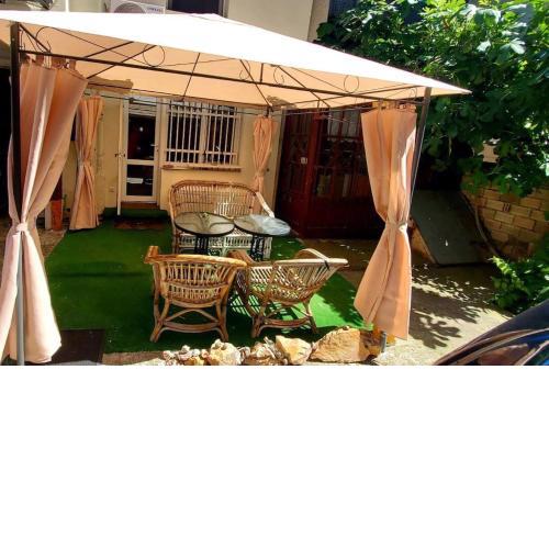 SUPER DOWNTOWN HOUSE NEXT TO THE BEACH AND SEA GARDEN 5 min