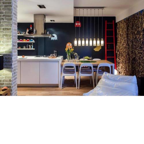 Super Heroes Apartment