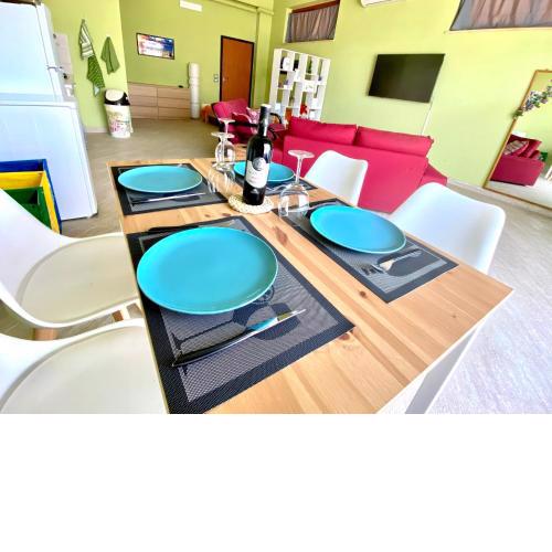 Super Loft con Patio a 5 minuti dalla spiaggia e dal centro!