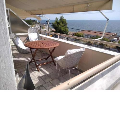 Super view seafront apartment