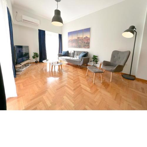 Superb 3 bdrm Apt in Koukaki!