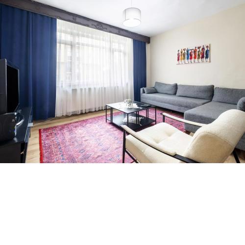 Superb Flat Close to Shooping Malls in Mecidiyekoy