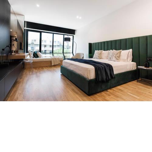 Supreme Downtown Luxury Suites in Athens Riviera by The Olon