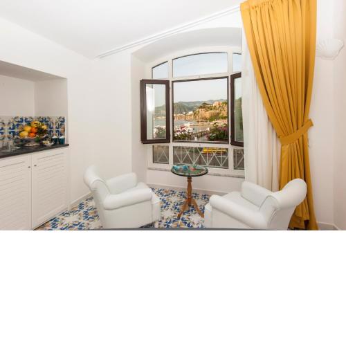 Surriento Suites