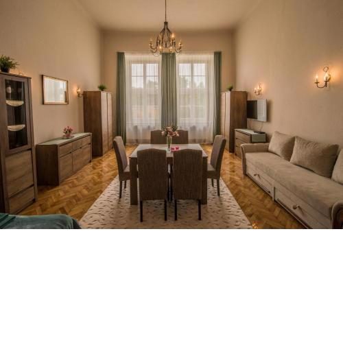 Suzy Apartman