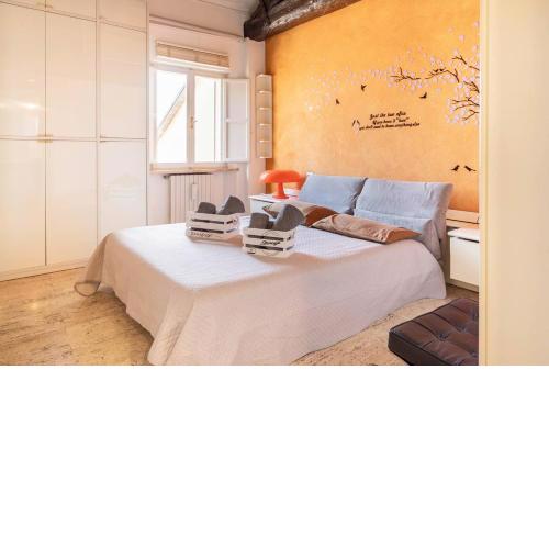 Sweet Apartment