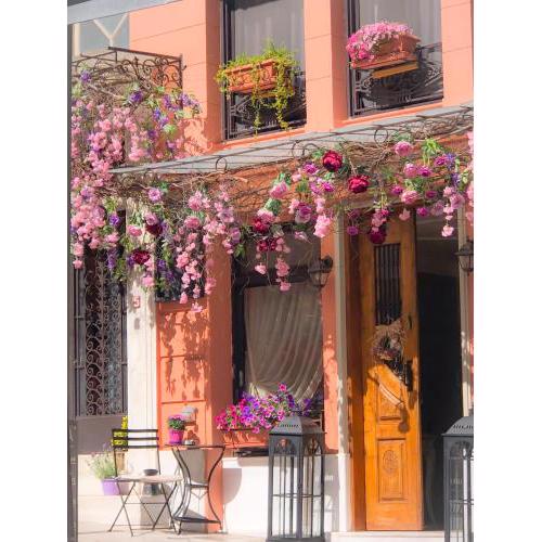 Sweet Home Hotel