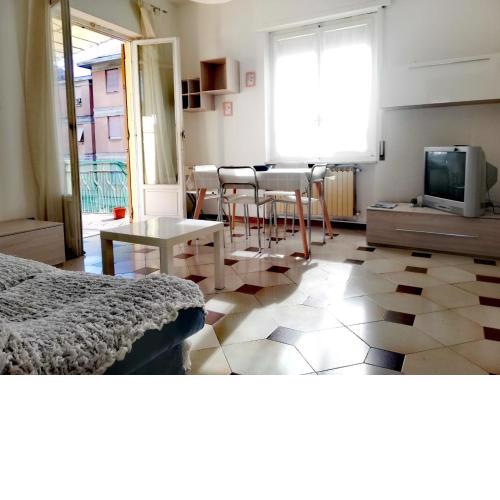 Sweet Home La Spezia (011015-LT-1736)