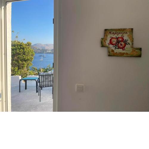 Sweet home with two beds -one single room- with beautiful view!