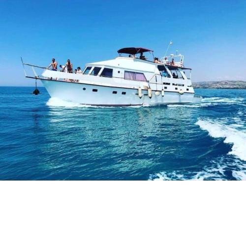 SY Charter
