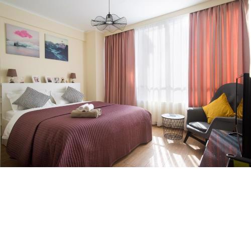 Syntegma studio next to Ermou street