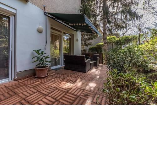Szabi Buda New Terrace Free Parking